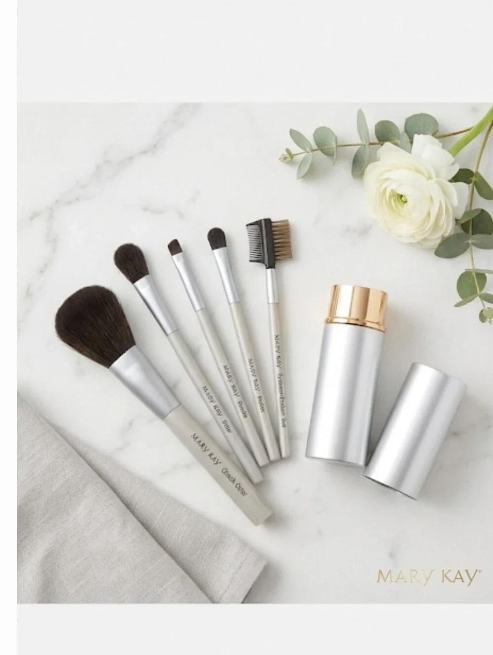 Mary Kay Silver Travel Makeup Brush Set with Compact Case